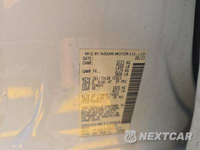2021 Nissan TITAN SV Crew Cab Short Bed - zdjęcie 14 z 33 - miniatura