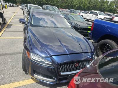 2017 Jaguar XF Prestige - zdjęcie 2 z 32 - miniatura