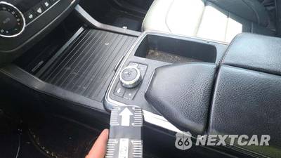 2013 Mercedes-Benz ML 350 - zdjęcie 24 z 57 - miniatura