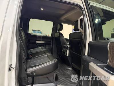 2020 Ford Super Duty F-350 Cab Chassis Lariat Crew Cab DRW - zdjęcie 36 z 51 - miniatura