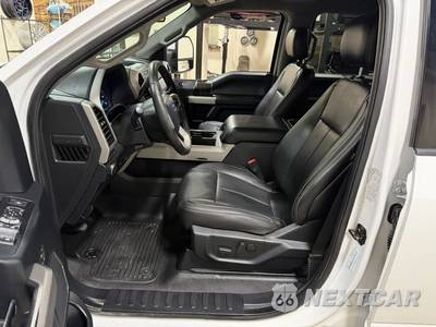 2020 Ford Super Duty F-350 Cab Chassis Lariat Crew Cab DRW - zdjęcie 49 z 51 - miniatura
