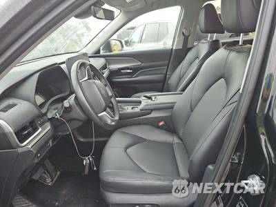 2025 Toyota Grand Highlander XLE - zdjęcie 7 z 33 - miniatura