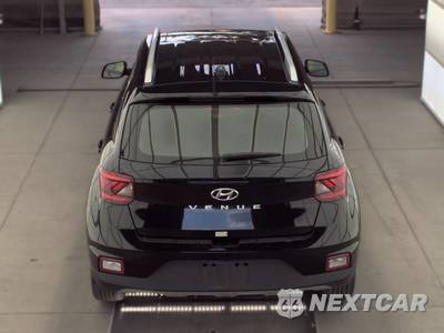 2025 Hyundai Venue SEL - zdjęcie 5 z 34 - miniatura