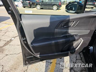 2025 Toyota Prius LE - zdjęcie 9 z 30 - miniatura