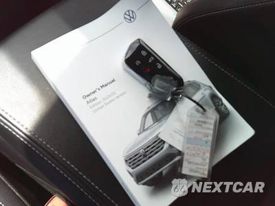 2025 Volkswagen Atlas 2.0T SE w/Technology - zdjęcie 7 z 30 - miniatura