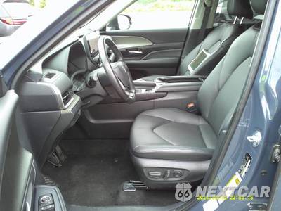 2025 Toyota Grand Highlander XLE - zdjęcie 24 z 30 - miniatura