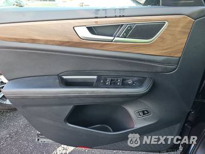 2025 Volkswagen Atlas 2.0T SE w/Technology - zdjęcie 9 z 31 - miniatura