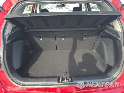 2025 Hyundai Venue SEL - zdjęcie 16 z 25 - miniatura