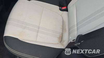 2025 Hyundai Venue SEL - zdjęcie 20 z 21 - miniatura