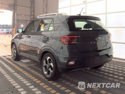 2025 Hyundai Venue SEL - zdjęcie 6 z 21 - miniatura