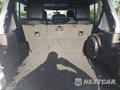 2018 Jeep Wrangler Unlimited Sahara - zdjęcie 16 z 19 - miniatura