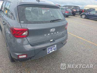 2025 Hyundai Venue SEL - zdjęcie 5 z 26 - miniatura