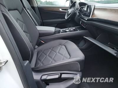 2025 Volkswagen Atlas 2.0T SE w/Technology - zdjęcie 8 z 29 - miniatura
