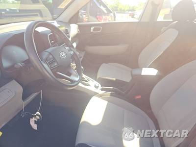 2025 Hyundai Venue SEL - zdjęcie 7 z 28 - miniatura