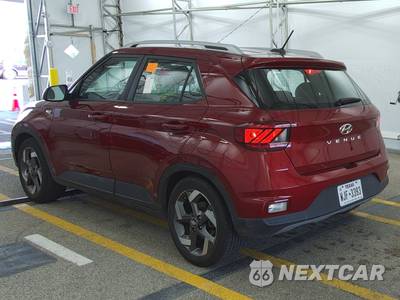 2025 Hyundai Venue SEL - zdjęcie 6 z 33 - miniatura