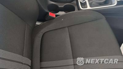 2025 Hyundai Venue SEL - zdjęcie 21 z 33 - miniatura