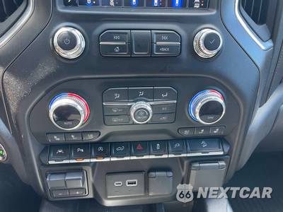 2020 GMC Sierra 1500 AT4 Crew Cab Short Bed 4SB - zdjęcie 30 z 50 - miniatura