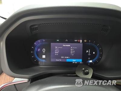 2024 Volvo XC60 B5 Plus Dark Theme - zdjęcie 12 z 24 - miniatura