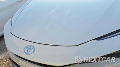 2026 Toyota Prius Plug-In Hybrid XSE - zdjęcie 20 z 21 - miniatura