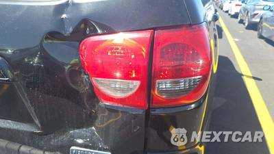 2013 Toyota Sequoia SR5 - zdjęcie 36 z 36 - miniatura