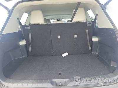 2026 Toyota Grand Highlander LE - zdjęcie 17 z 21 - miniatura