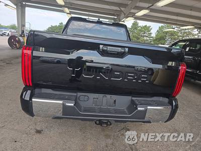 2026 Toyota Tundra SR5 Crew Cab Short Bed - zdjęcie 5 z 23 - miniatura