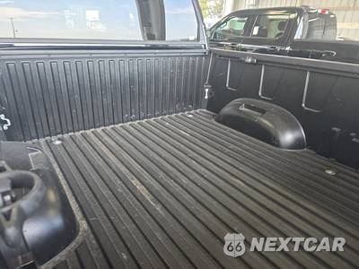 2026 Toyota Tundra SR5 Crew Cab Short Bed - zdjęcie 16 z 23 - miniatura