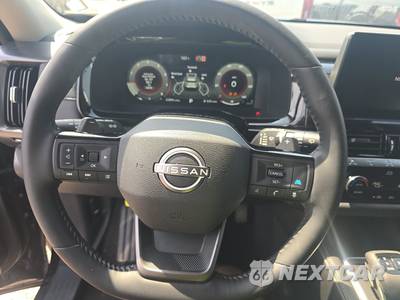 2026 Nissan Pathfinder SL - zdjęcie 10 z 19 - miniatura