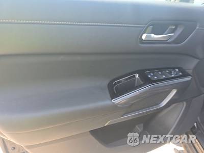 2026 Nissan Pathfinder SL - zdjęcie 9 z 19 - miniatura