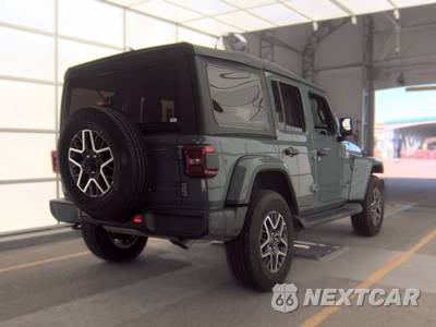 2026 Jeep Wrangler 4 Door Sahara - zdjęcie 4 z 26 - miniatura