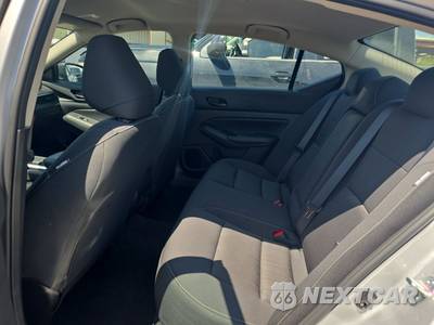 2026 Nissan Altima SV - zdjęcie 13 z 26 - miniatura