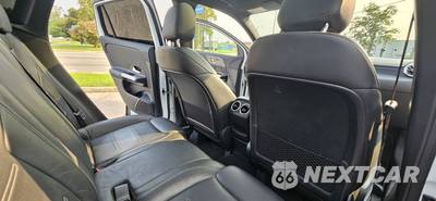2021 Mercedes-Benz AMG GLA 45 4MATIC - zdjęcie 42 z 50 - miniatura