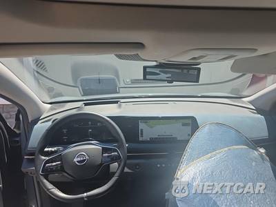 2024 Nissan Ariya PLATINUM+ e-4ORCE - zdjęcie 12 z 24 - miniatura