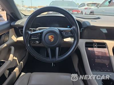 2022 Porsche Taycan - zdjęcie 10 z 27 - miniatura
