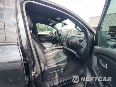 2019 Nissan TITAN XD SL Crew Cab Medium Bed - zdjęcie 8 z 21 - miniatura
