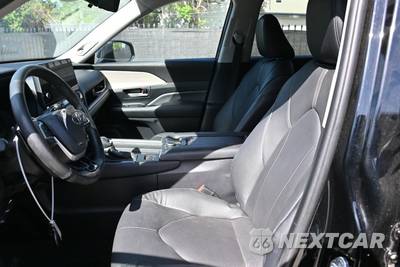 2024 Toyota Grand Highlander Platinum - zdjęcie 10 z 18 - miniatura