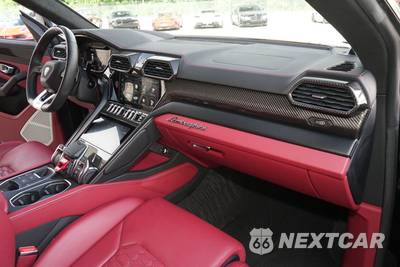 2022 Lamborghini Urus Graphite Capsule - zdjęcie 10 z 32 - miniatura