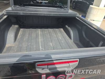 2022 Jeep Gladiator Rubicon Crew Cab Medium Bed - zdjęcie 16 z 41 - miniatura