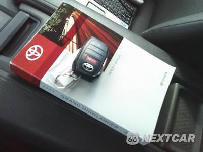 2025 Toyota Grand Highlander XLE - zdjęcie 4 z 29 - miniatura
