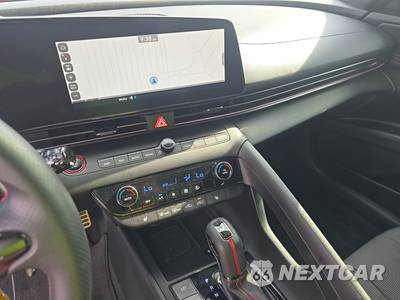 2025 Hyundai Elantra N Line - zdjęcie 11 z 22 - miniatura