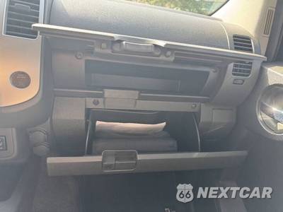 2015 Nissan Xterra PRO-4X - zdjęcie 15 z 19 - miniatura