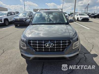 2025 Hyundai Venue SEL - zdjęcie 9 z 32 - miniatura