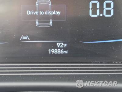 2025 Hyundai Venue SEL - zdjęcie 32 z 32 - miniatura
