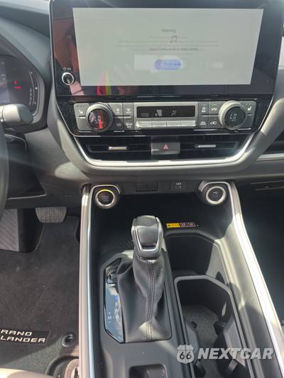 2025 Toyota Grand Highlander XLE - zdjęcie 11 z 21 - miniatura