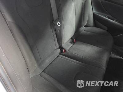 2025 Hyundai Elantra SE - zdjęcie 16 z 18 - miniatura