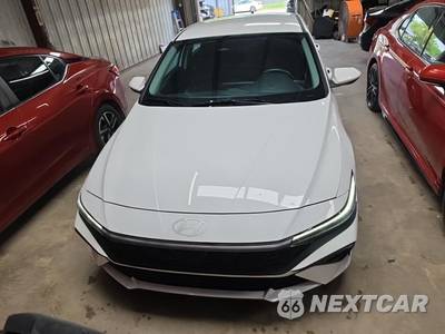 2025 Hyundai Elantra SE - zdjęcie 2 z 18 - miniatura