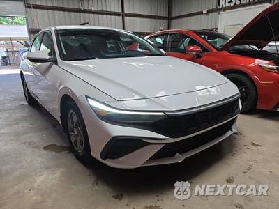 2025 Hyundai Elantra SE - zdjęcie 3 z 18 - miniatura