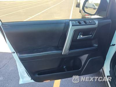 2022 Toyota 4Runner SR5 Premium - zdjęcie 9 z 24 - miniatura
