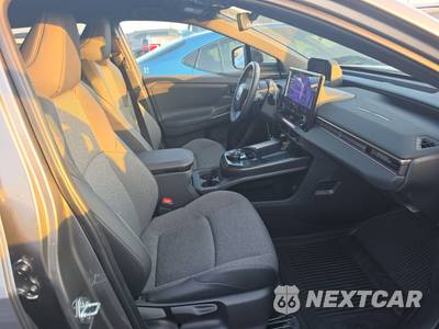 2026 Toyota bZ XLE Plus - zdjęcie 8 z 19 - miniatura