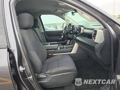 2023 Toyota Tundra SR5 Crew Cab Short Bed - zdjęcie 8 z 31 - miniatura